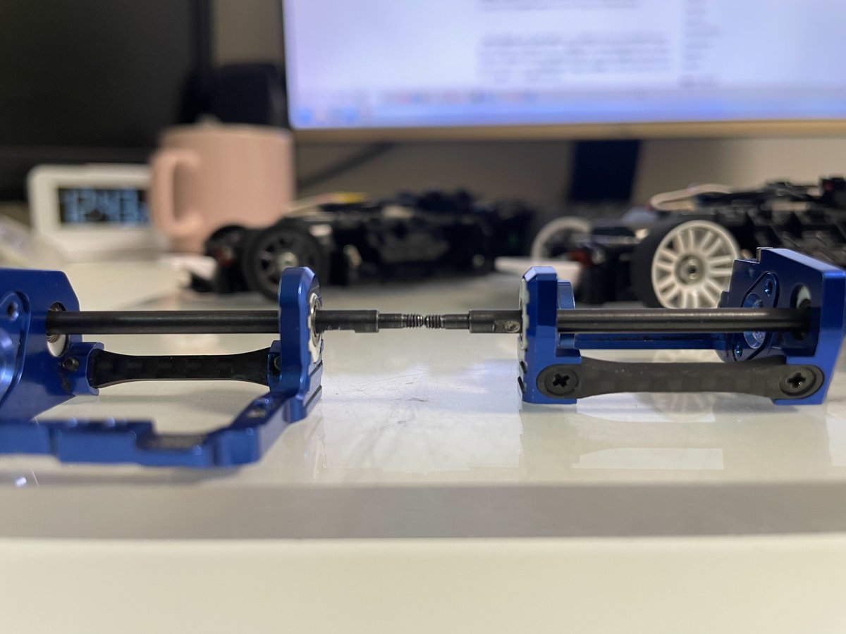 NineCotton's tweet photo. すぐ忘れるんでメモしとく📝

MMLマウントの最も車高が低い状態と、LMマウントの最も車高が高い状態は、ほぼ同じ車高🧐

MMLマウントは6.67g、LMマウント6.33g、LMマウントのほうが若干軽い😙 https://t.co/YTWv8hiZtC
