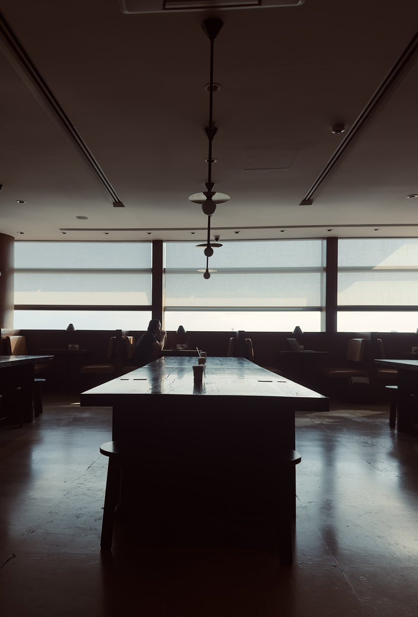 dw_evia's tweet photo. I always love Cathay Lounge at NAIA T3, no fuss just clean and natural elements. https://t.co/Lqm9r2zTen