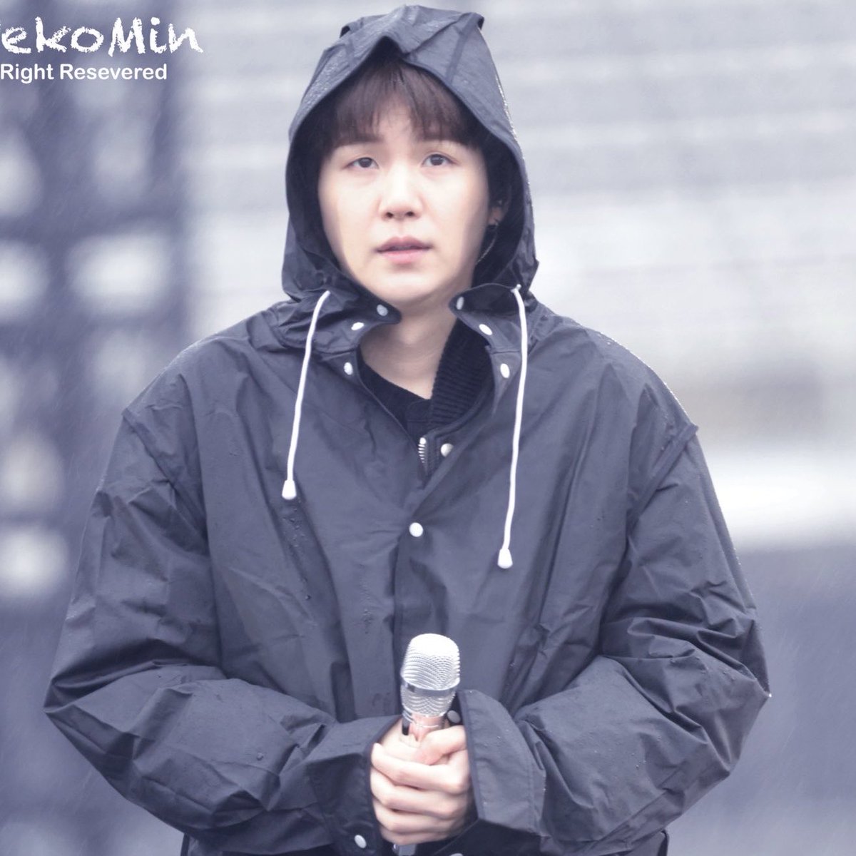 Update SUGA tweet media