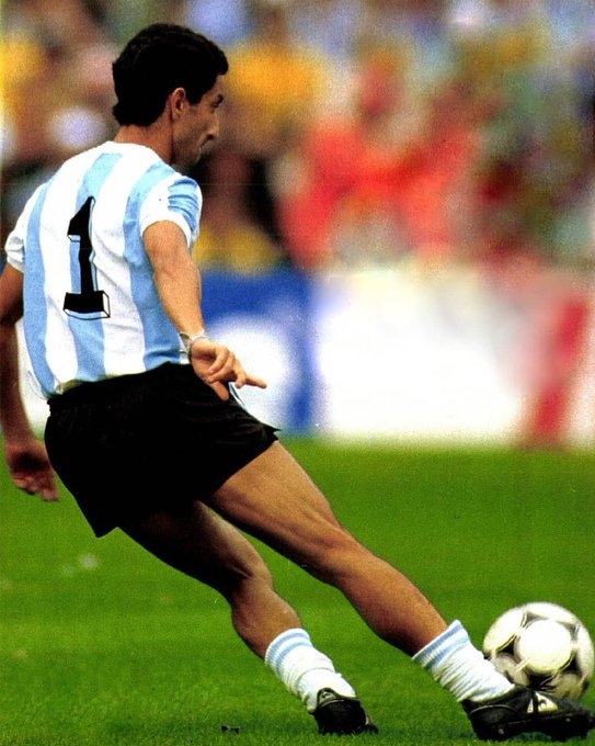 The Extreme Football Enthusiast tweet media