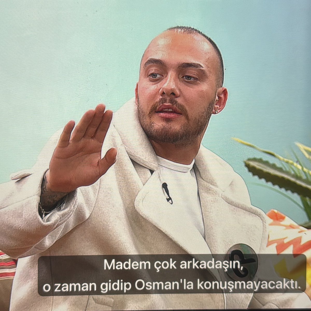 helorhell tweet media