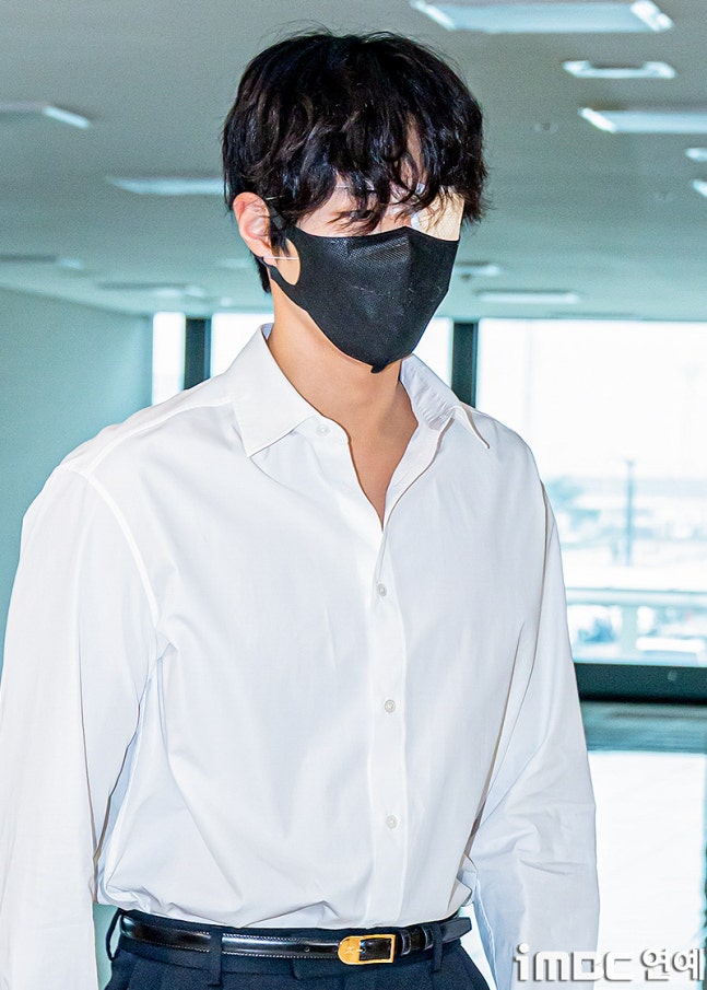 Evabogummy616's tweet photo. 2026.04.09 Gimpo 🛫 Shanghai

Wishing you a speedy recovery🙏🏻 @BOGUMMY 

#박보검 
#朴寶劍
#ParkBoGum https://t.co/tjUj8o1Ni1