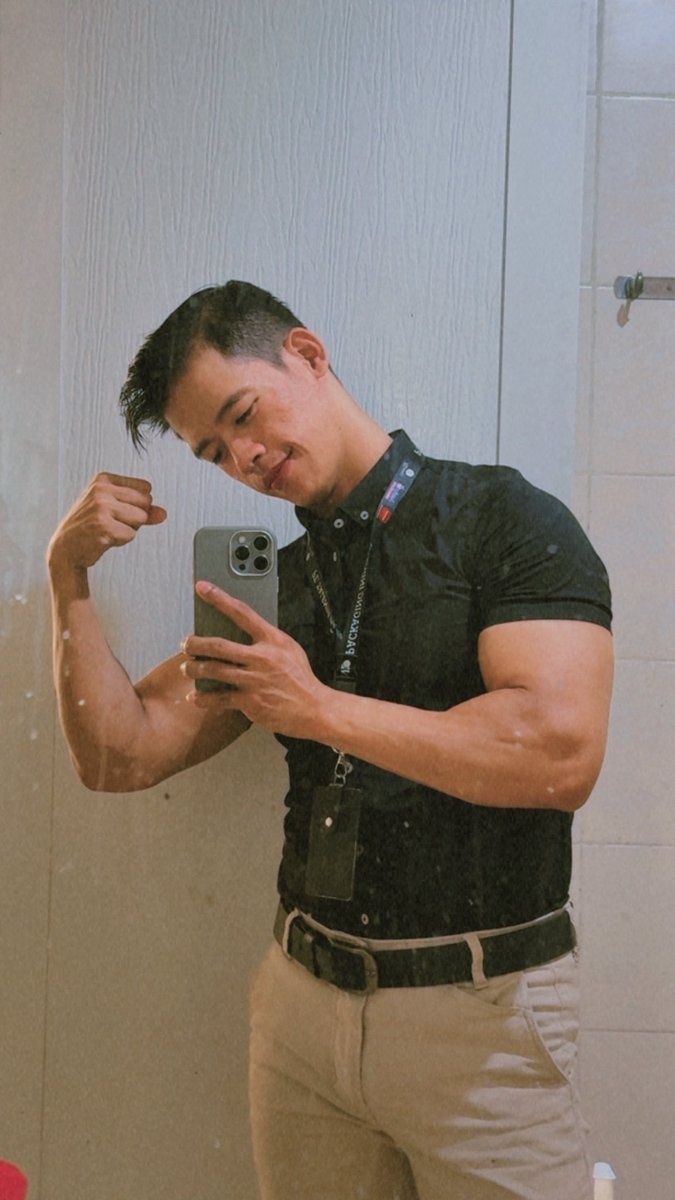 (B) Yours tweet media