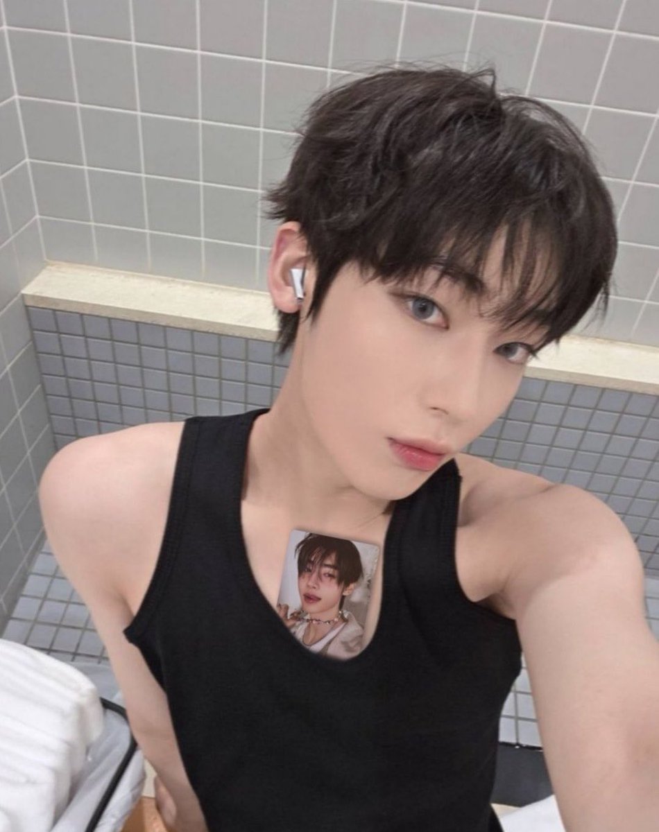 tagle itiraf
2. sınıfa geçerken okumayı unutmustum anem benı dovmustu

#ShoutOutToENHYPEN
#BOYCOTT_beliftLAB_HYBE