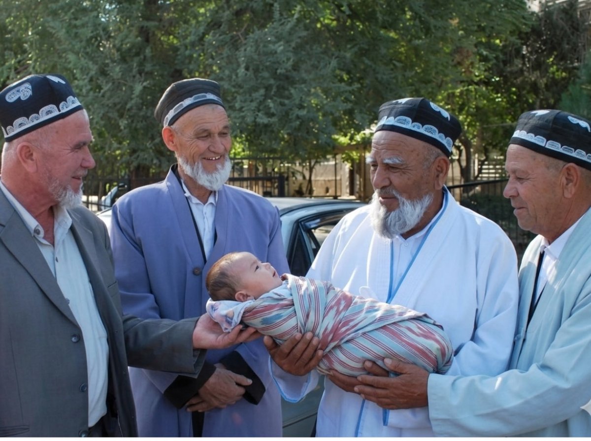 Özbekistan’da bu yıl 70 yaş ve üzerindeki 48 erkek baba oldu. Özbek nüfusu inanılmaz bir hızla artıyor. Özbekistan'dan Türkiye'ye genç işçi göçü gelmeli.
