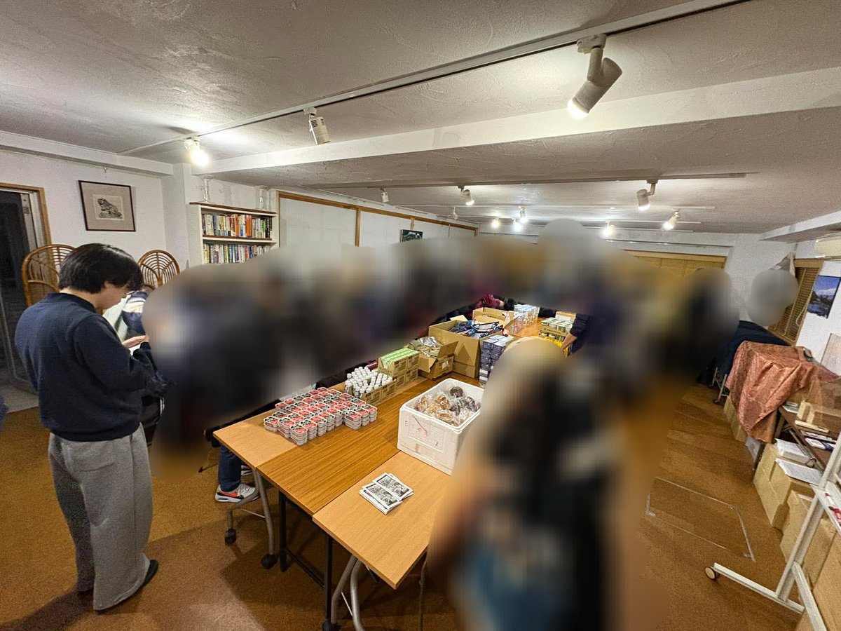 bunkyobase's tweet photo. \\ 文京BASEフードパントリー　開催報告 //
4月7日、第111回目を開催しました！
おかげさまで、今回もたくさんの方にご利用いただきました✨
配布食品の中には、今回もおいしそうなベーグルが♥
手に取られた方の嬉しそうな表情がとても印象的でした☺️
次回もみなさまのお越しをお待ちしております🎵 https://t.co/6419djdFsQ