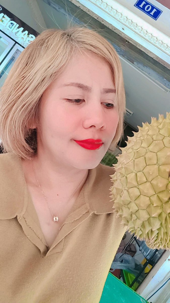 num_cha428 (นุ้ยชา) tweet media