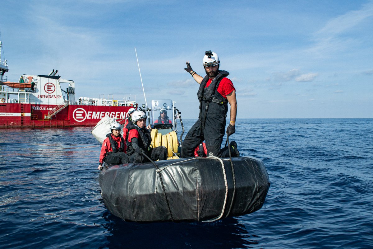 EMERGENCY tweet media