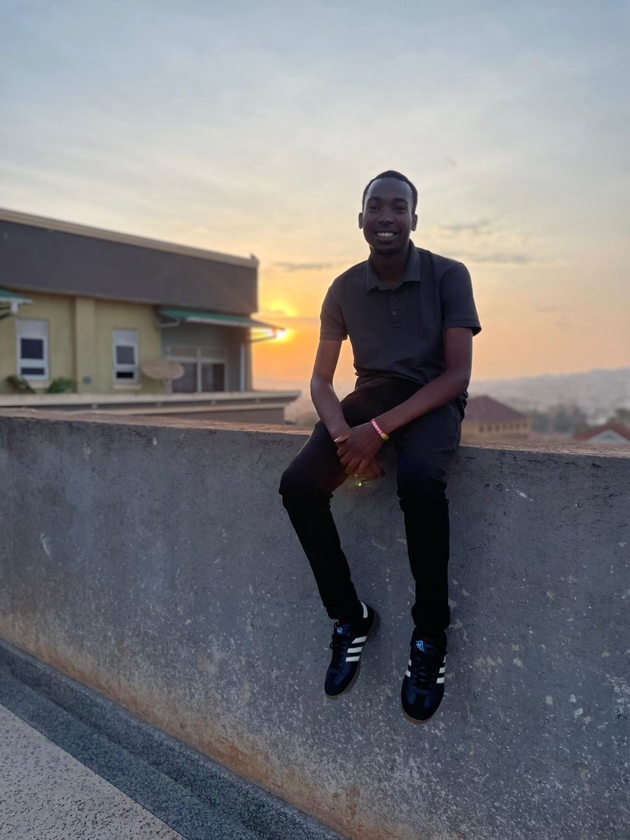 goshenprlsafari's tweet image. GOOD MORNING🥰
From Kanungu...#happyclient enjoying his Safari @ the sunrise😊🌅 
#ExploreAnkole 
#exploreuganda #goshenpearlsafaris