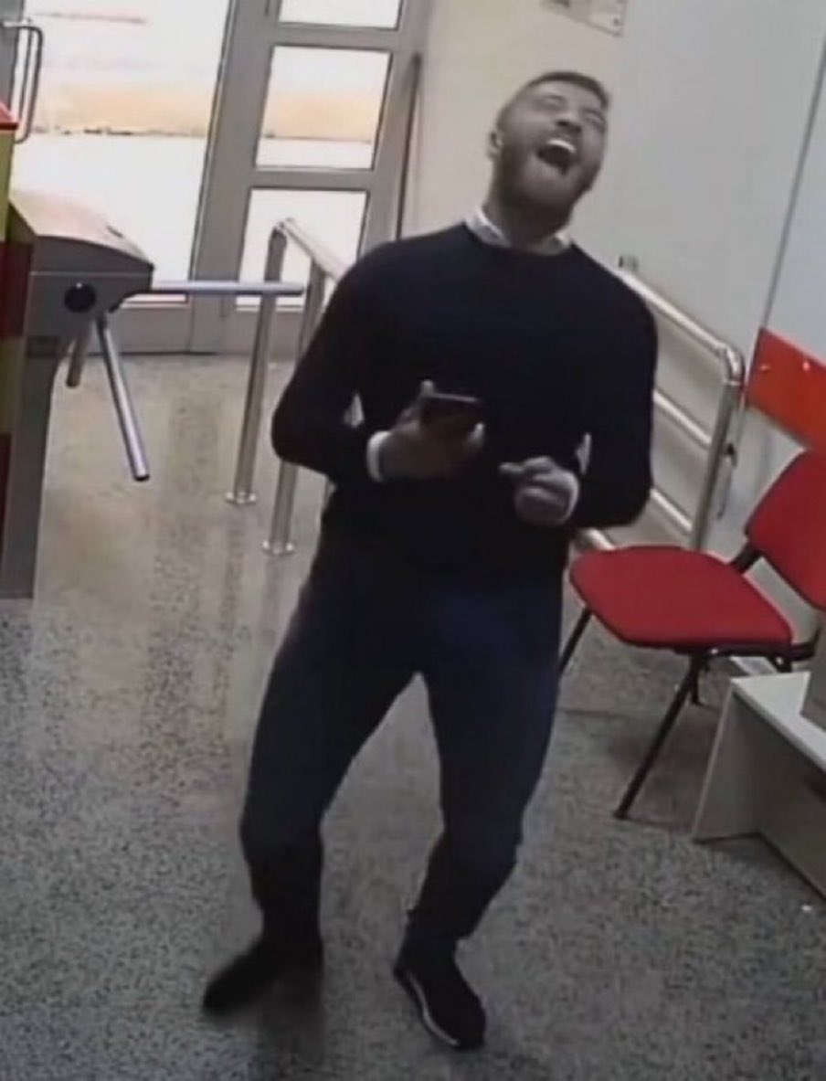 lewispurs tweet media