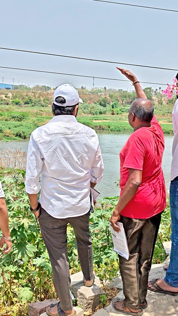 ScholarOu's tweet photo. #6ThDay
మేము సైతం మూసి వాసులకు అండగా.. #BRSV
#telangana #MusiRiver
@KTRBRS @BRSparty https://t.co/Qfw2j7b7UQ