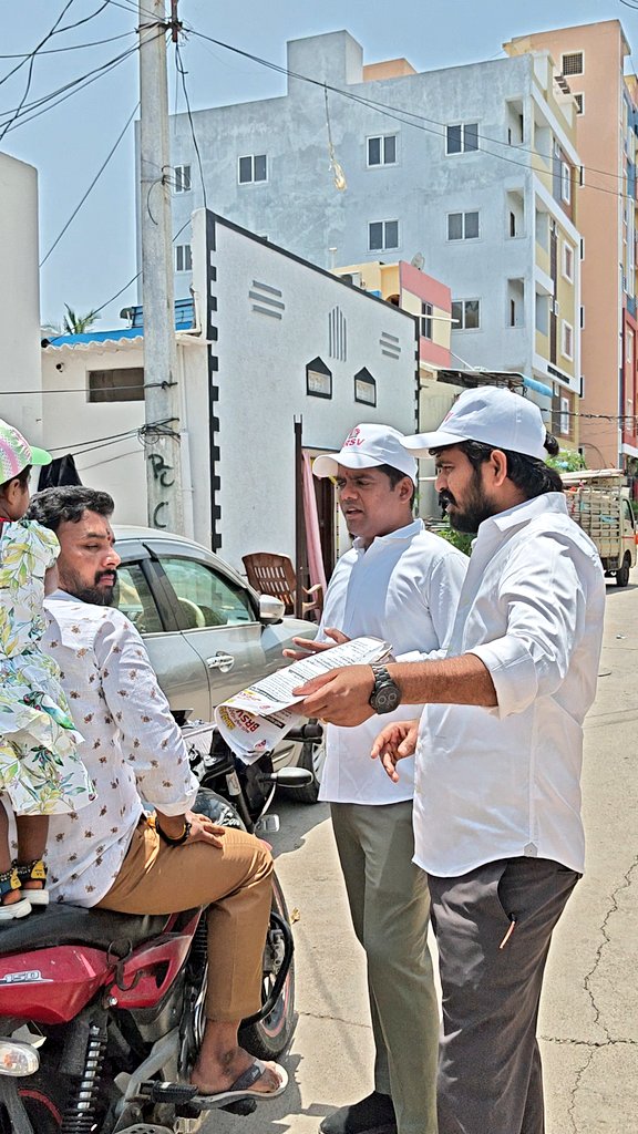 ScholarOu's tweet photo. #6ThDay
మేము సైతం మూసి వాసులకు అండగా.. #BRSV
#telangana #MusiRiver
@KTRBRS @BRSparty https://t.co/Qfw2j7b7UQ