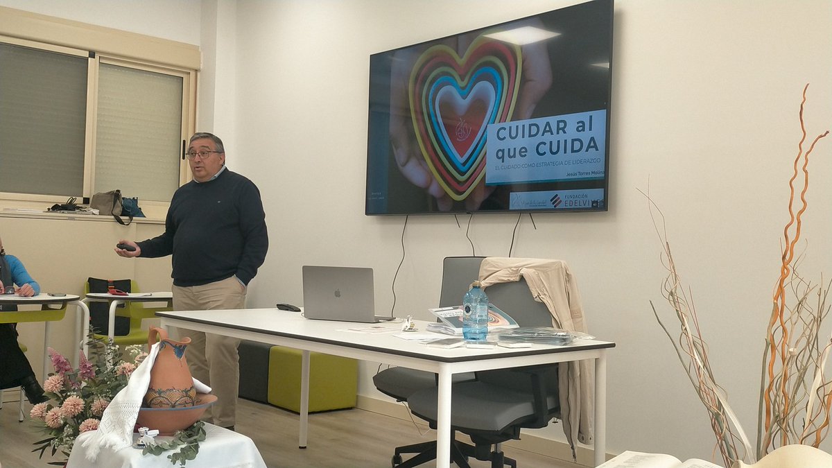 Hijas de la Caridad tweet media