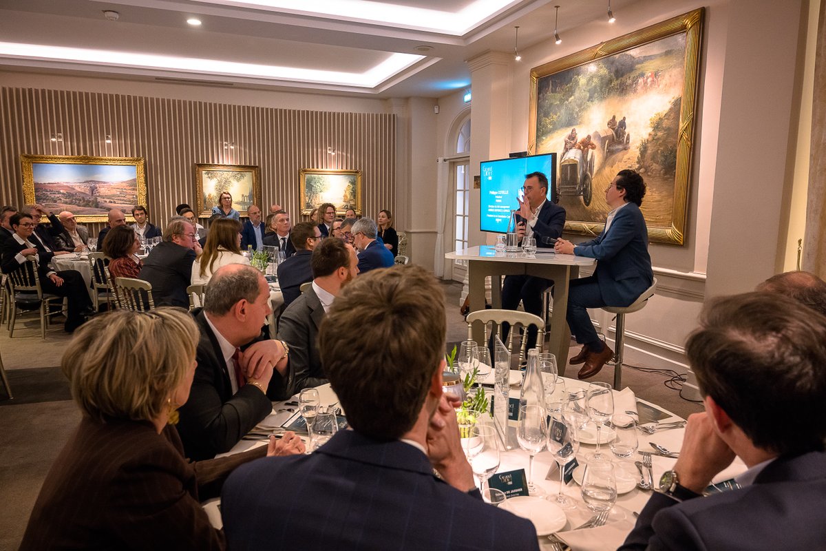 ValimmoReim's tweet photo. L'équipe VALIMMO REIM a participé en tant que partenaire à la 1e éd du GrandDîner organisé par L'Argus de l'assurance. Ce fut un moment d'échange privilégié et enrichissant avec les dirigeants du secteur autour des grands enjeux de l’assurabilité dans un monde en mutation. 🤝 https://t.co/ivswhlVAsm