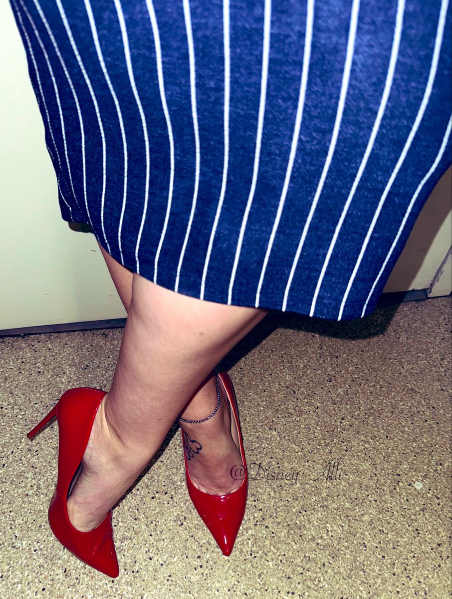 Disney_Alli's tweet image. My fav heels and skirt tonight #shoes #shoefie #shoestagram #shoesoftheday #sotd #outfitoftheday #ootd #highheeledshoes #pumps #highheellife #highheellover #highheeladdict #shoelover #shoefreak #shoeporn #shoewhore #shoeaddict #shoeaholic #shoeaddiction #heelsporn #heels #showoff
