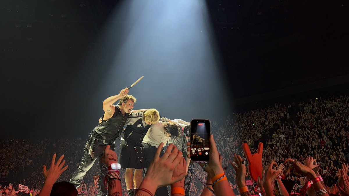 margo 🚀🪩 tweet media