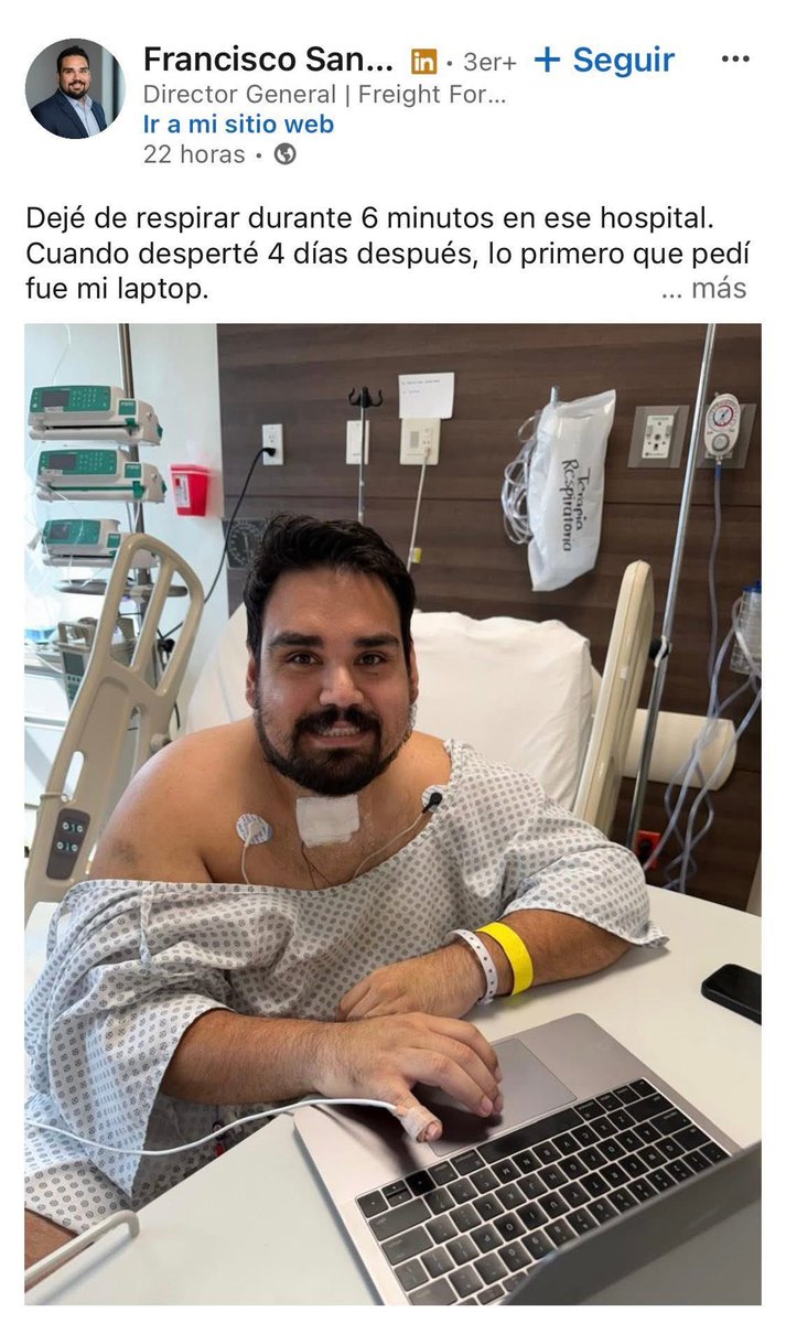 Máscara De Látex® tweet media