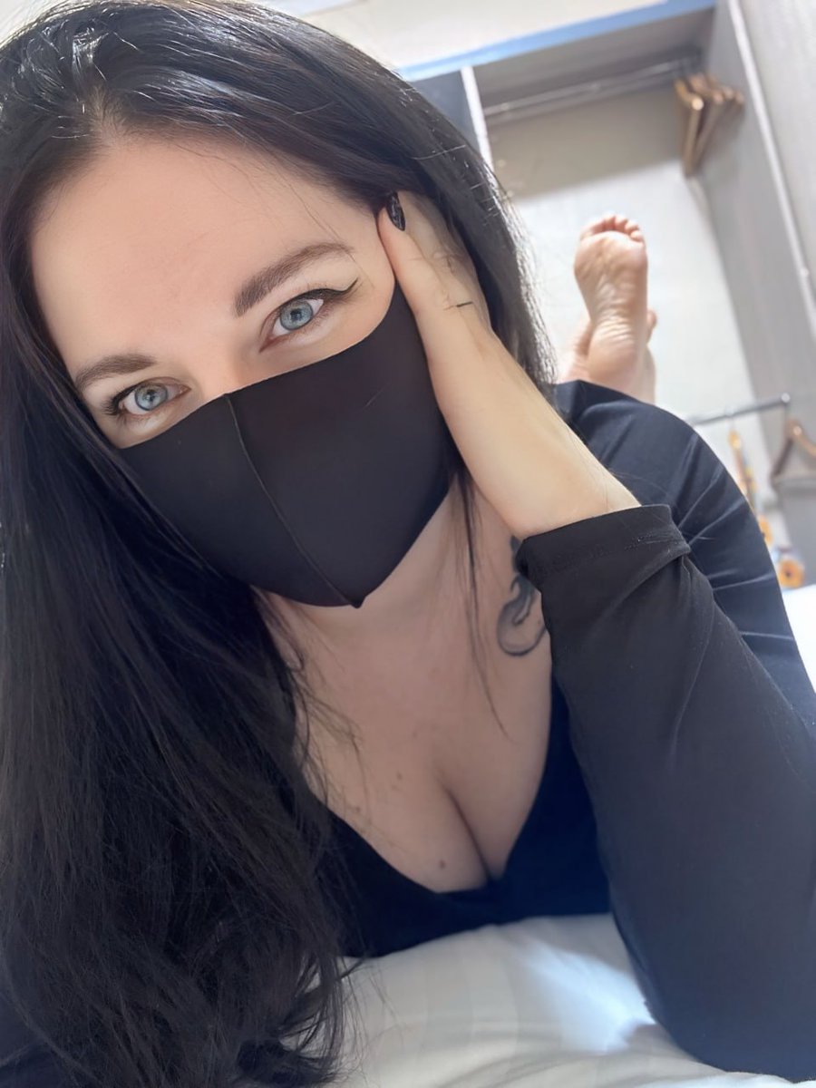 tapetite_cassie's tweet image. Je sais, tu sais, nous savons pourquoi je poste cette photo
#thepose #brunette #outfit