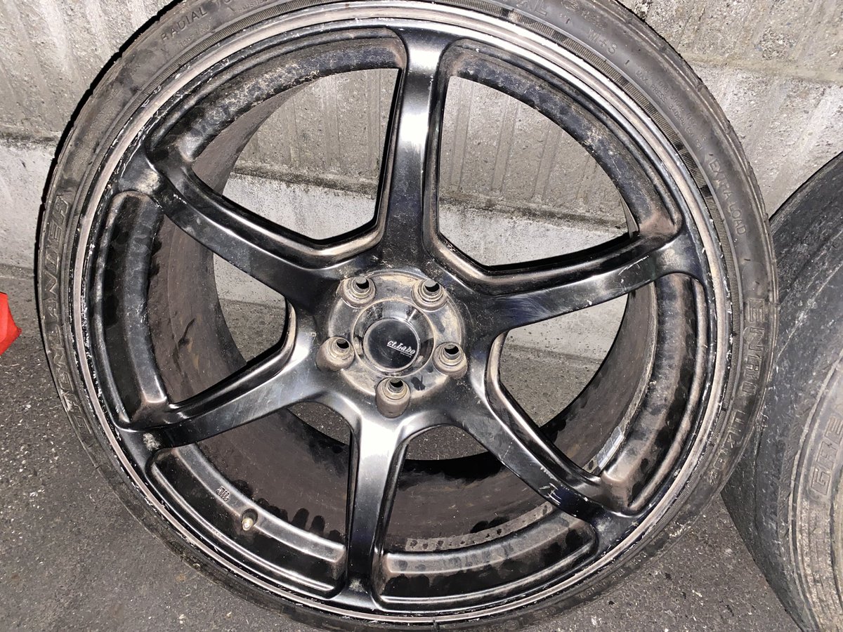 ホイール売ります メーカー不明 18×8.5jオフセット不明 PCD1005穴 