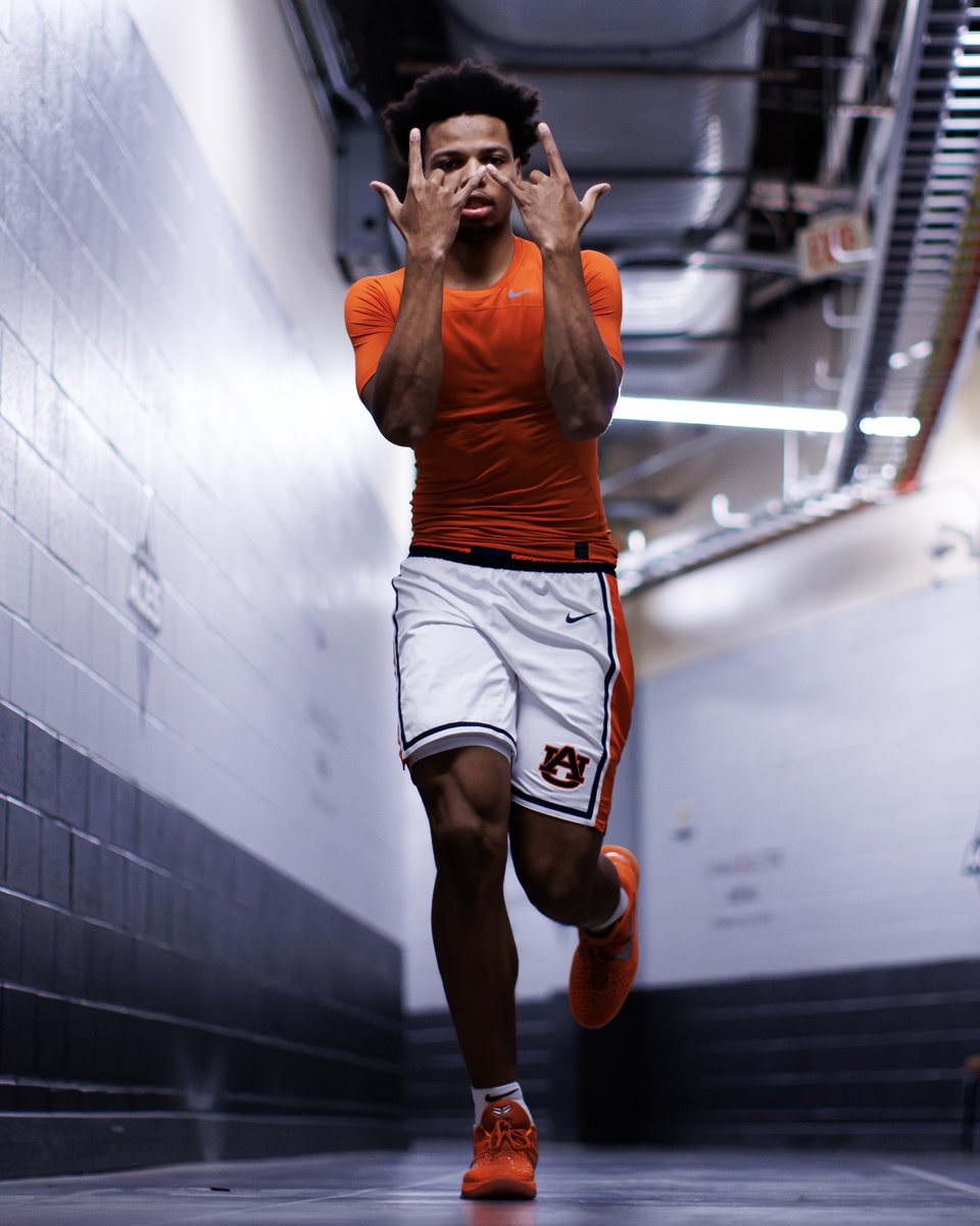 Auburn Basketball tweet media