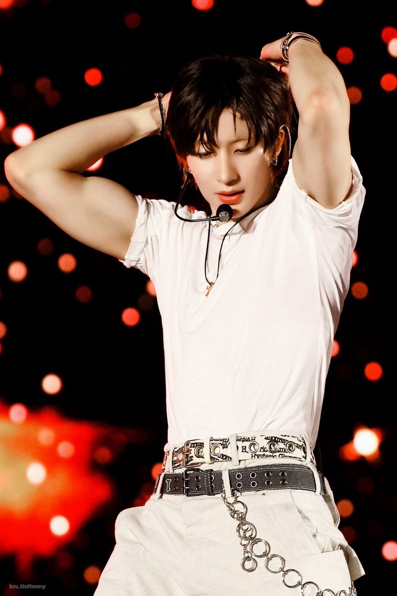 flexingidol's tweet image. ANTON