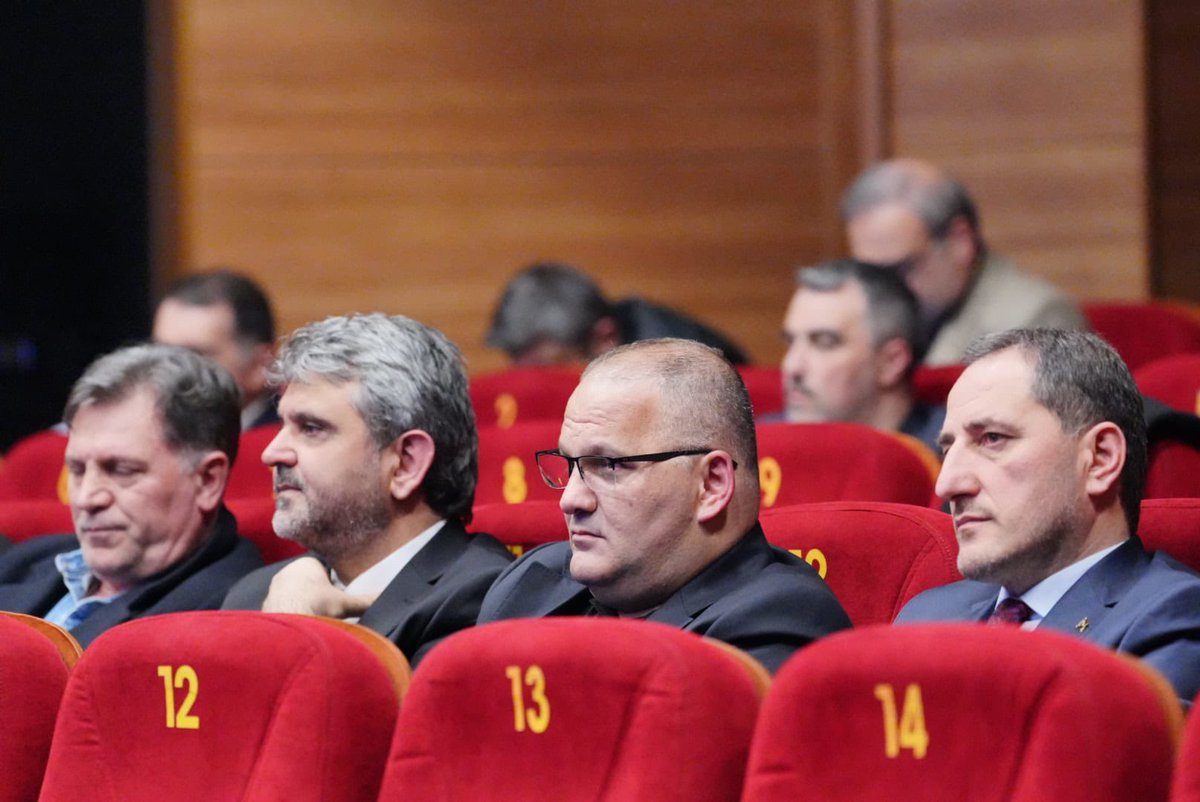 Ahmet Cin tweet media