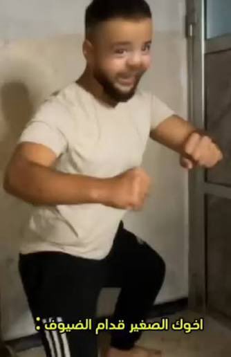 𝑺𝒗𝒆스𝐁𝐚𝐫𝐭𝐡𝐨𝐥𝐨𝐦𝐞𝐰 tweet media