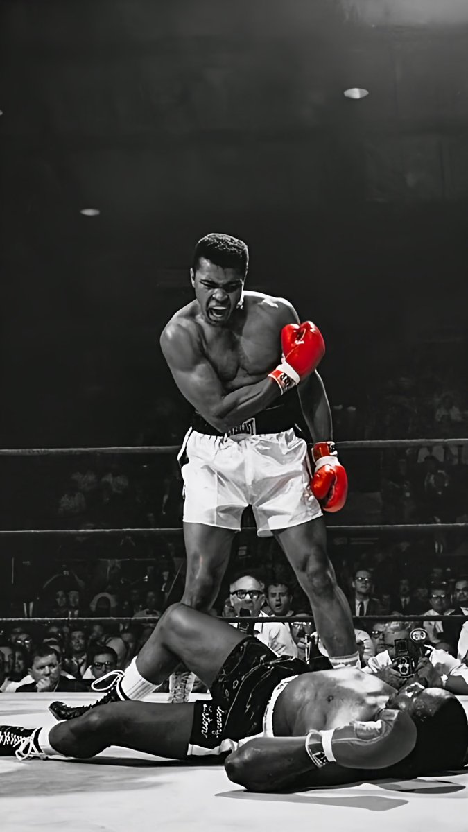 lynxchizzy's tweet image. Caption this.
#Legendary #Boxing