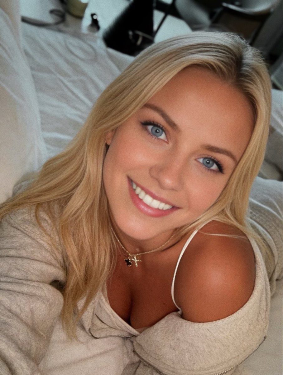 Amanda Starlily tweet media