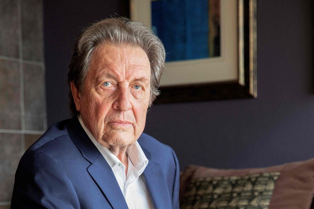 KRONIKInsights's tweet image. 🇺🇸 États-Unis | Déclaration

🔴 Errol Musk, père d’Elon Musk, affirme :

« Jeffrey Epstein n’est pas mort. La nuit précédant l’annonce de sa mort, il aurait été échangé avec quelqu’un d’autre. »

📍 Propos controversés
#USA #Déclaration