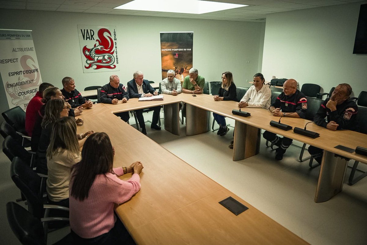 Sapeurs-Pompiers VAR tweet media