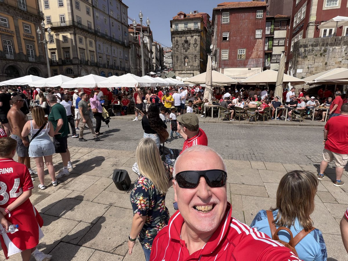 Neilwagstaff's tweet photo. Porto, what a city and luckily enough there is a game on this evening @FCPorto v @NFFC @EuropaLeague #nffc @plumey82 @thesportwag https://t.co/ftdnz7oCRD