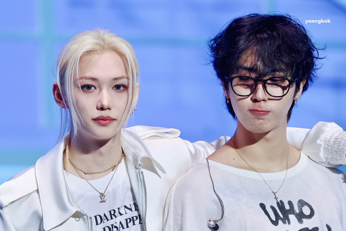 야옹뽁 tweet media