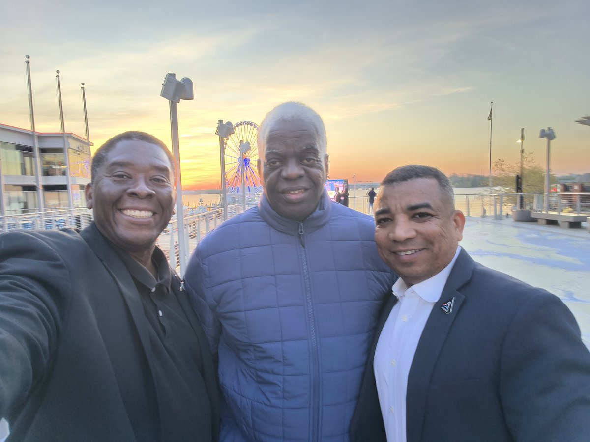 STARFURYONE's tweet photo. What happens when the #ceo of #genesysspacetechnologies and the #ceo of #starfura comes together??? Better ideas, greater opportunities, and unbeatable force! Today was a good day! John Garces STARFURY ... #space #spaceeducation #spacetechnologies #veterans #greatness https://t.co/tPlZ3xr1Iw