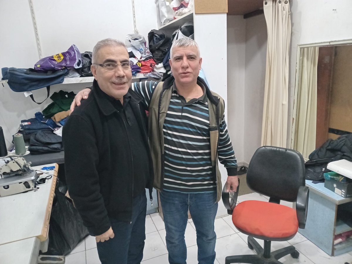 CelikcanMahmut's tweet photo. Yüreğir de ikamet eden Seyhan da terzi dükkanı olan Salih Ustayı ziyaret ettik.Samimiyeti ve misafirperverliği için teşekkür ediyorum.
Bir esnaf çocuğu olarak esnafımızın her daim yanındayız. https://t.co/XhzCPo0l5V
