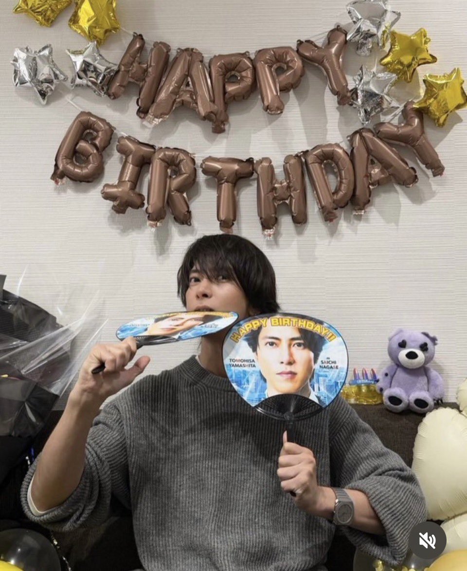 1013nen0409's tweet image. 山P💜
CHANNEI動画ありがとう❣️
さいちん うちわで
happy birthday
version って扇ぎながらご満悦🥰🥰🥰
前髪やはり可愛い😍😍😍
#山下智久
#Club 9