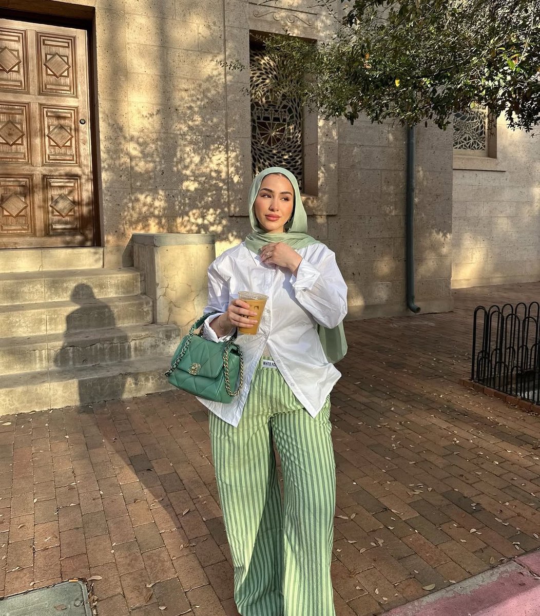 anne548fe3r's tweet photo. Indeed Allah is great alhamdulillah for everything he Gave me 🙏🌹🥰 https://t.co/J2NnRLqGWG