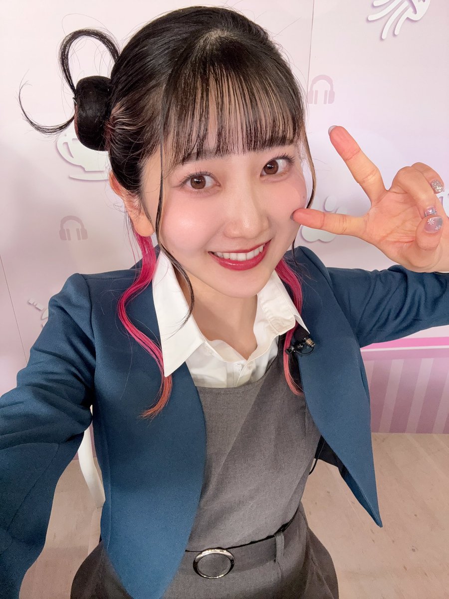 a_yabushima's tweet image. #リエラ生放送
ありがとうございましたー！！

チームスポーツです🏀💪
スポーツかあ…！応援とか楽曲とか、どんな感じになっていくんだろう。
楽しみ😆✨️
4人ともしっかり者だから頼もしい！
11人集まるとわちゃわちゃ賑やか笑
#lovelive #Liella