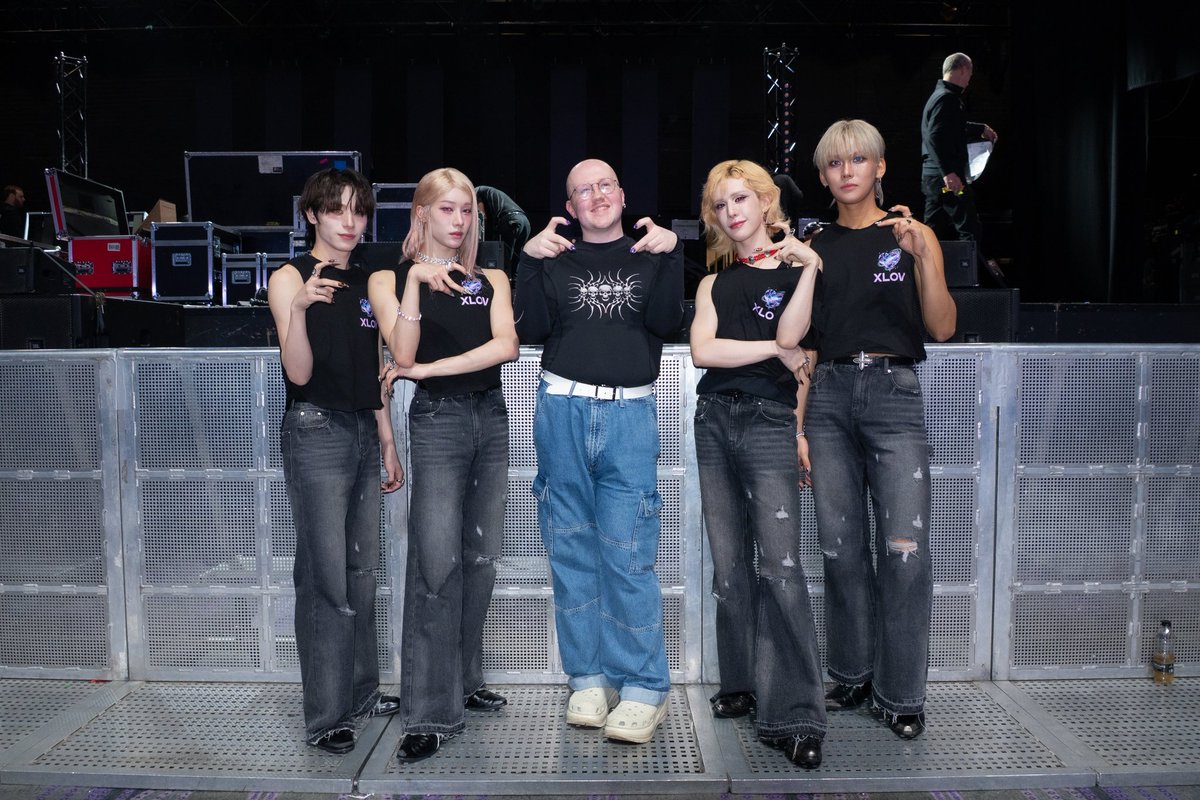 matthew 💜🌈 tweet media