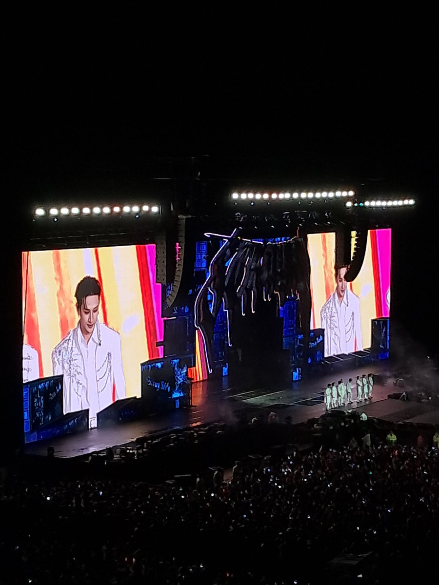 Moon⁷ VIU O SKZ 合 DØ IT tweet media