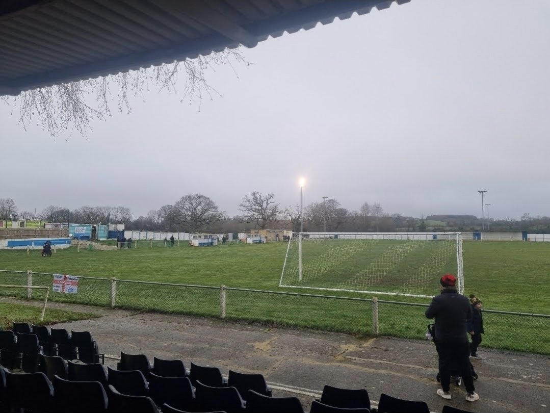 The1972158427's tweet photo. Oxhey Jets face Hillingdon Borough for the last ever time this Tuesday coming up. As a supporters group, it saddens us to see a very friendly local club dissolve.

Come on down and support both teams as it's our final home match until next season! ✈️

RIP HBFC (1990-2026) 

#AWU https://t.co/4sAqdYqZ0h