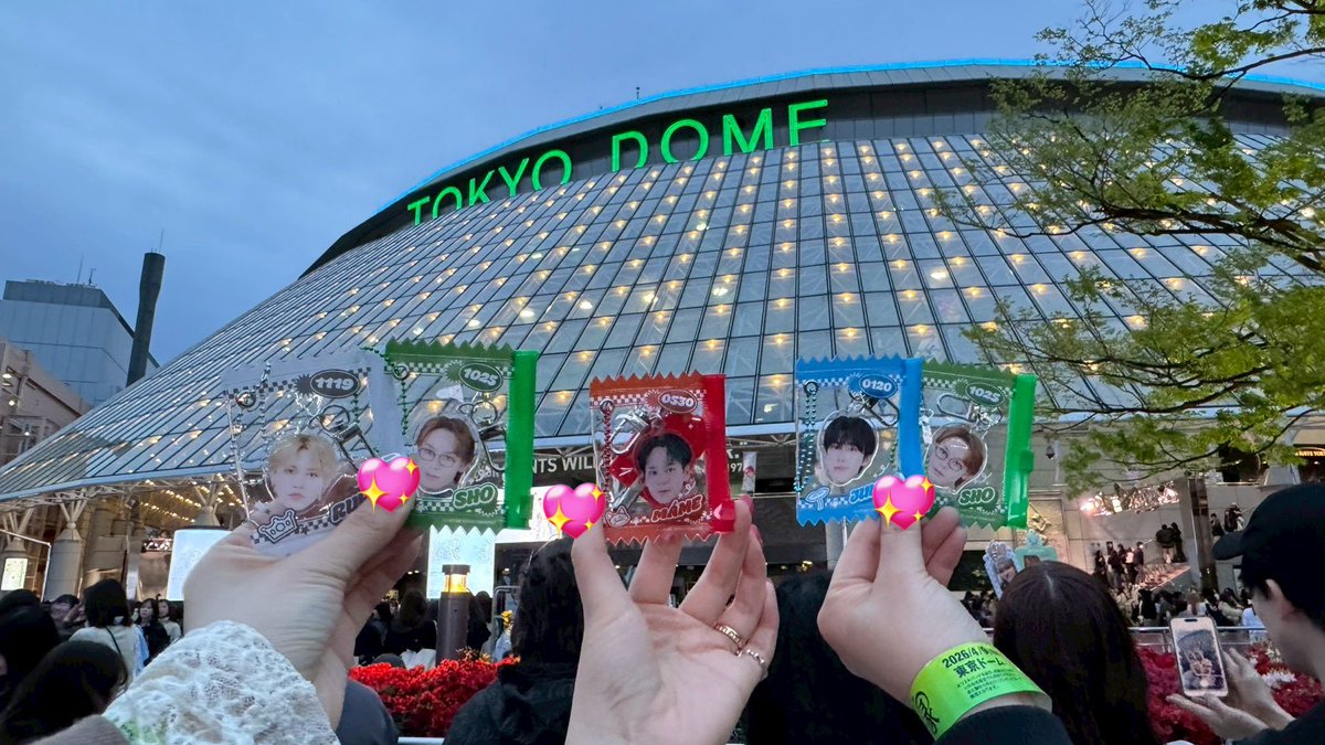 W6khD's tweet photo. 過去6年間で過去一叩き出すレベルの神セトリだった🥲
やっぱりJO1しか勝たんしこれからも大好きだよ！！
明日からもハッピー幸ライフで生きていきます(？) https://t.co/Rg2zNHlB1d