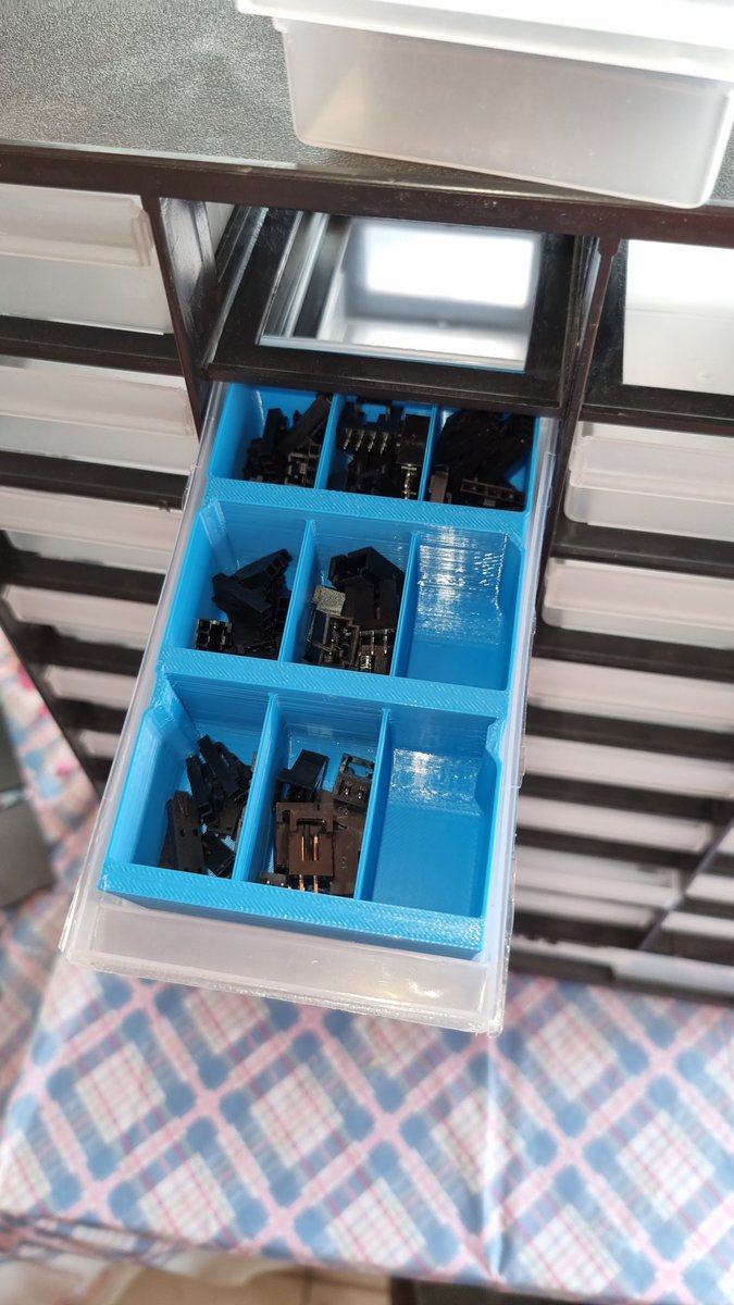 Andrew A. Ray tweet media