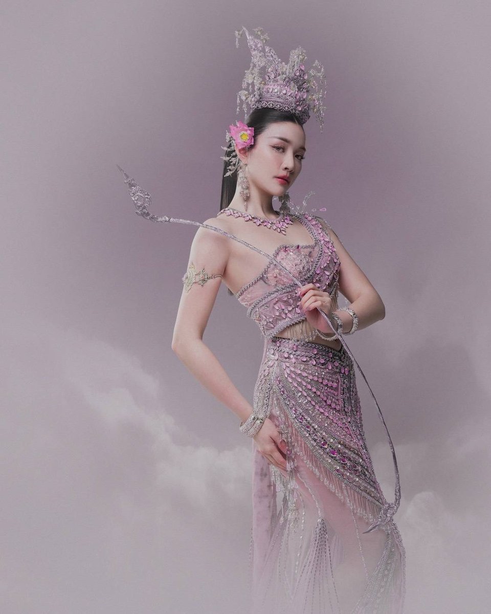 SECRET Styled tweet media