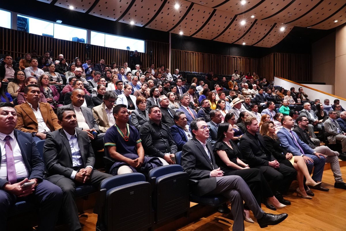 Banco de Desarrollo del Ecuador B.P. tweet media