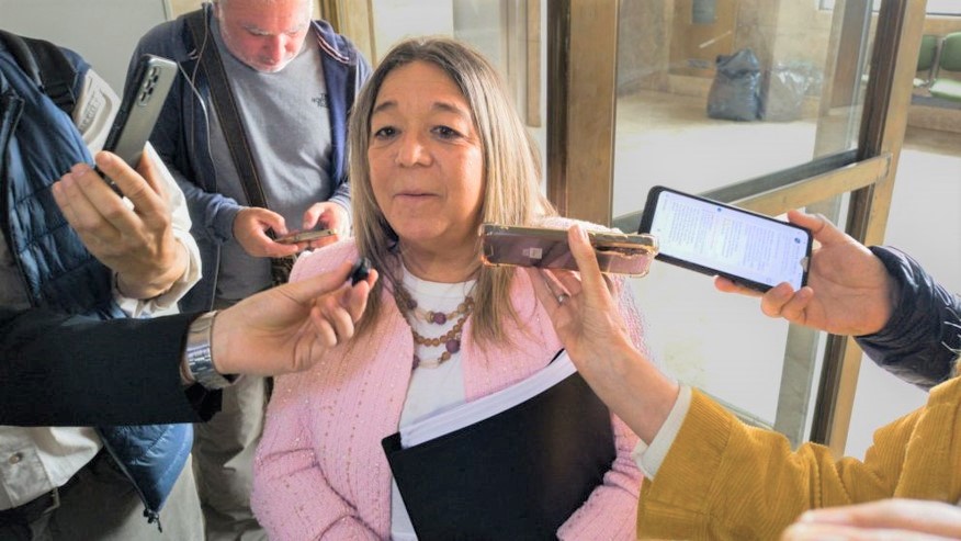 La escribana de Adorni reveló que pagó un departamento sin interés | cuartopodersalta.com.ar/la-escribana-d…