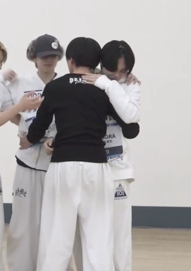 🐈⬛🎀 tweet media