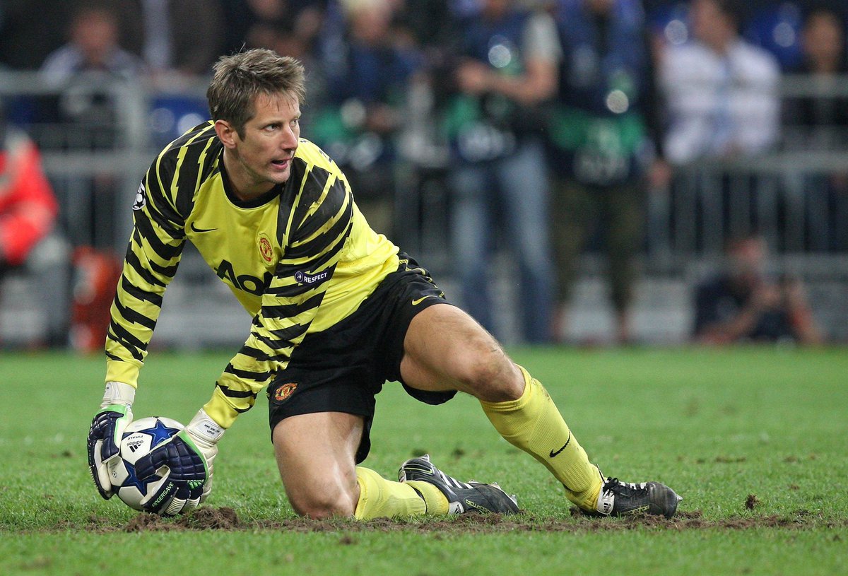 Edwin van der Sar tweet media