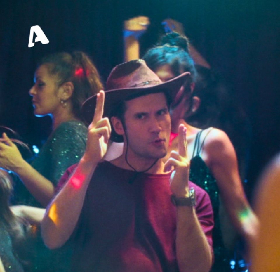 Μίνα με τον φιόγκο 🎀 tweet media