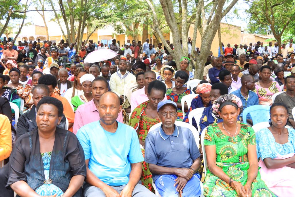 BugeseraDistr's tweet photo. Umuyobozi w'Akarere Wungirije Ushinzwe Iterambere ry'Ubukungu, @umwalia9 yavuze ko kwibuka Jenoside yakorewe Abatutsi ari umwanya mwiza wo gusubiza agaciro Abatutsi bishwe muri Jenoside yabakorewe bambuwe no guharanira ko itazongera kubaho ukundi. https://t.co/S06tme8nSo